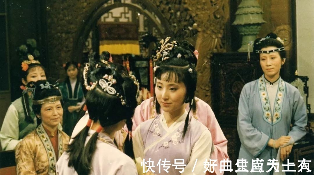 贾府&王熙凤是最该喜欢薛宝钗的人,可是她为何一直袒护林黛玉?