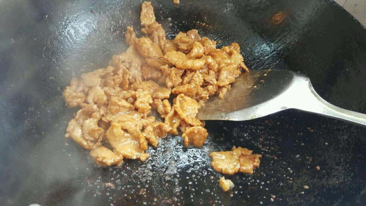 无论炒什么肉,谨记这4个小技巧,炒出来的肉,又嫩又入味