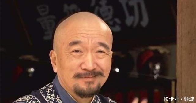 行为|大臣劝告儿子收敛行为，写一上联“不畏官司千张纸”，下联绝了！