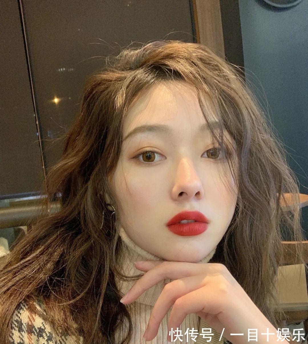 小仙女 兰蔻必备十支口红:03温柔,82复古,196经典胡萝卜色