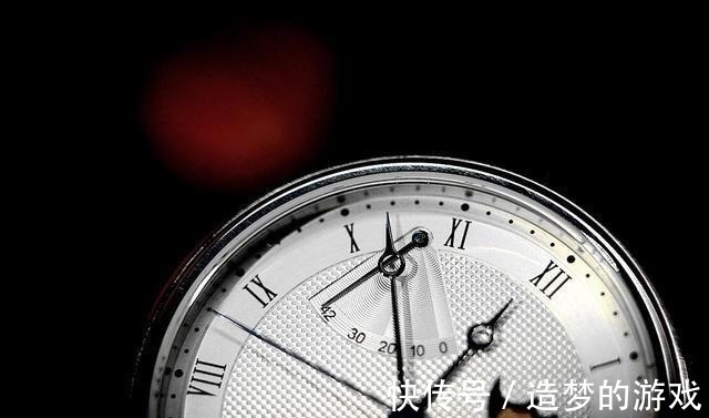 礼盒 年轻人的第一枚机械中国芯海鸥机械表月相礼盒体验分享!