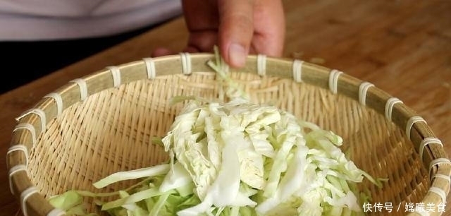 爽滑|粉条最好吃的做法,我家隔三差五做一次,劲道爽滑,上桌就扫光