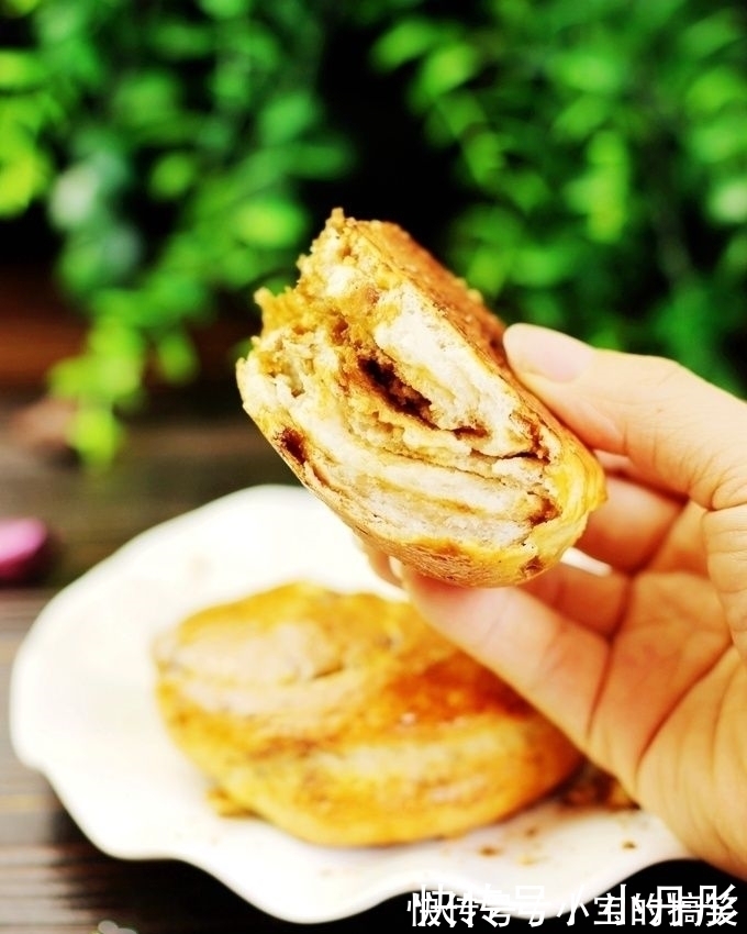 面饼|千层发面饼，又出新招，又香又松软，全程不加一滴水和油
