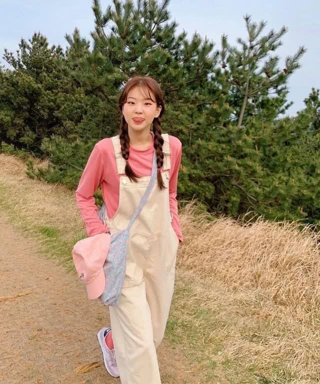 搭配|今夏这种“盐汽水”穿搭,真的好看到上头