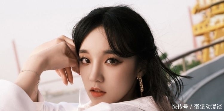 宣传|跑男成员为宣传郑恺新电影,玩游戏故意放水,宋雨琦的做法太耿直