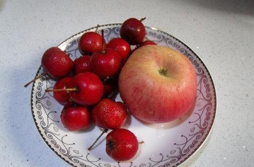 鞣酸|每天吃些山楂可以降血脂?实属谣言,吃山楂不能犯几种错误