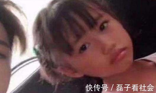 张迪|变形计:富二代考上大学后回农村看妹妹,拍了合照,女孩表情真实