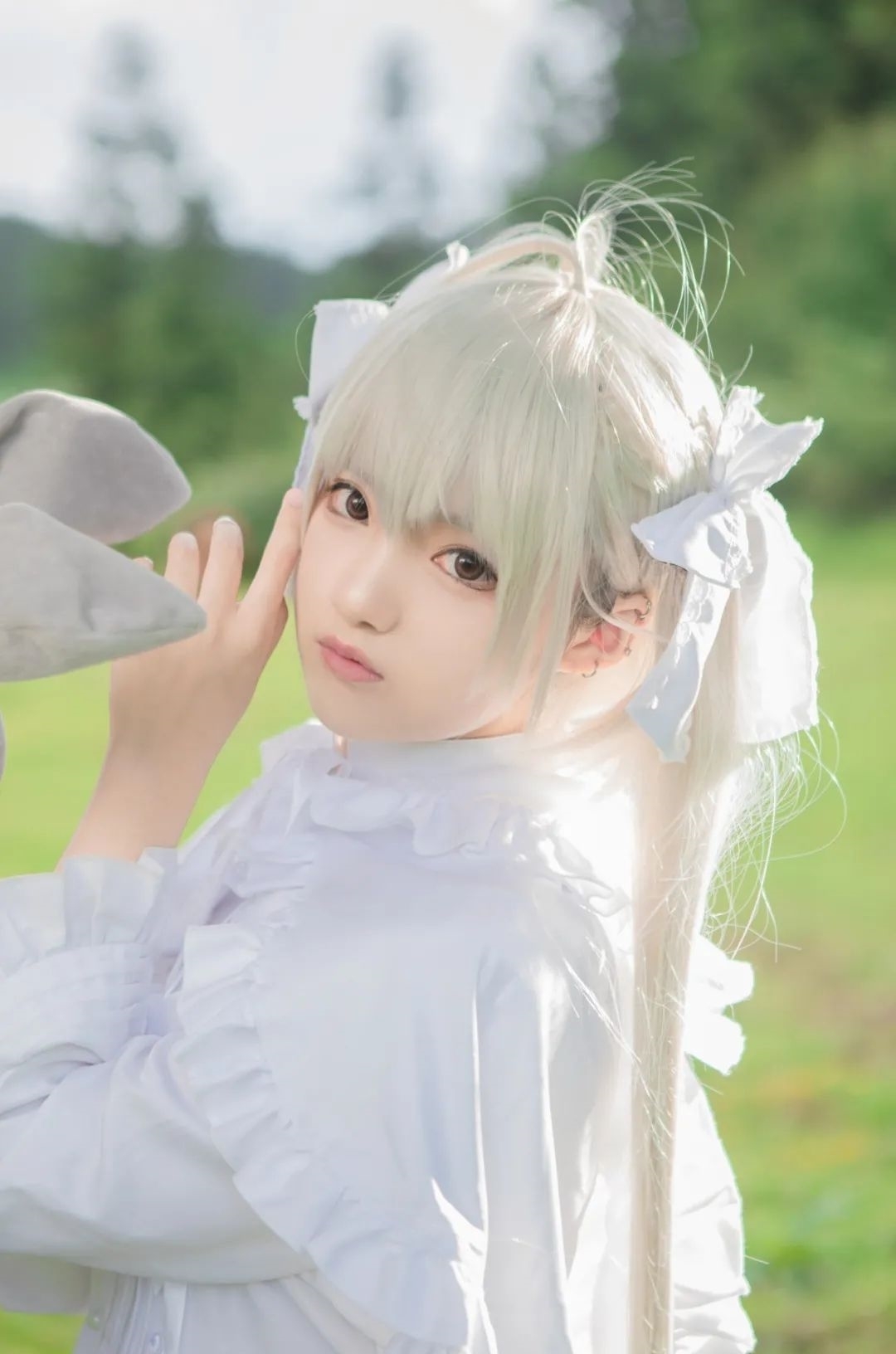 cos:山间雪发精灵穹妹cos正片@中村迟