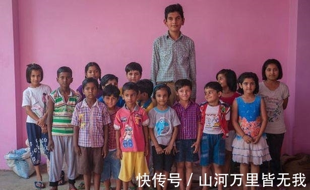 镜报|8岁男孩身高1.98米,刚出生便打破两项纪录,希望继续长高