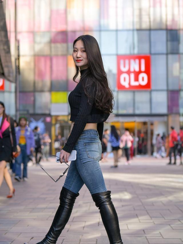 运动|纯系搭配也很美，粉色裙子很清纯漂亮
