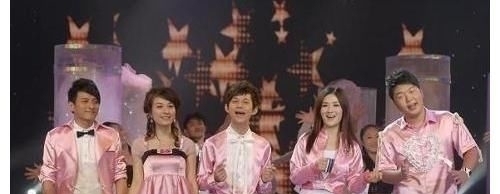 《快樂大本營》因升級停播，何炅謝娜合作新綜藝，易烊千璽待定