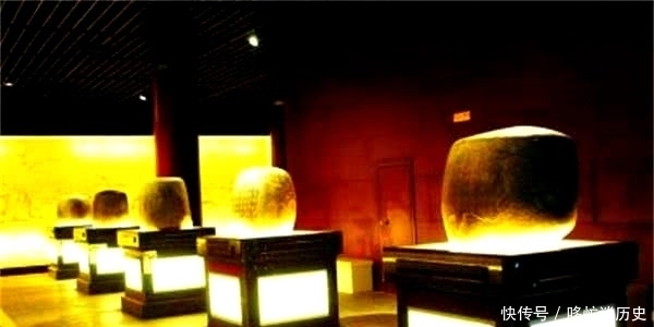 专家借宿屠夫家,意外发现失踪国宝,其上有篆文,一字值万金