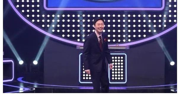 主持人|TVB名嘴担任节目嘉宾,不留情面“力数”主持人:又装又拽态度又差!