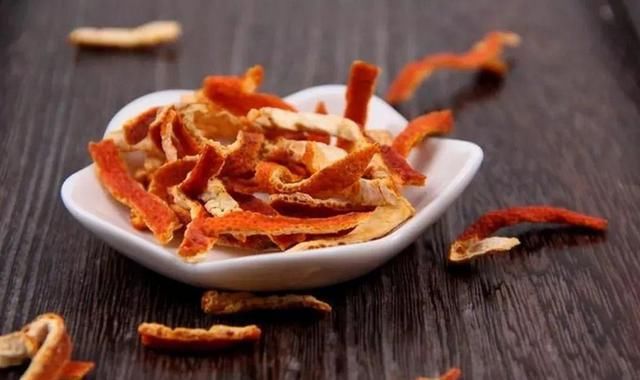 醫生建議：尿酸偏高的人，廚房中盡量少用這3種高嘌呤調料