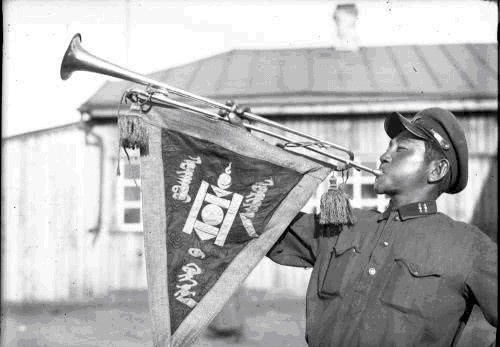 士兵|日本骑兵对决苏联装甲集群的后果 苏军士兵连续吃了一个月马肉