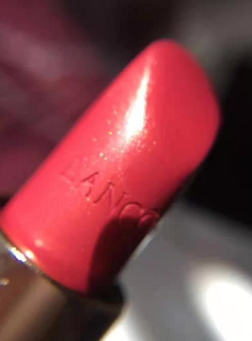 上唇 黄皮适合什么颜色的口红?黄皮必入的口红推荐