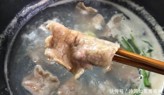 牛肉不炒不煮,教你特色做法,肉片鲜嫩薄如纸,营养低脂又好吃