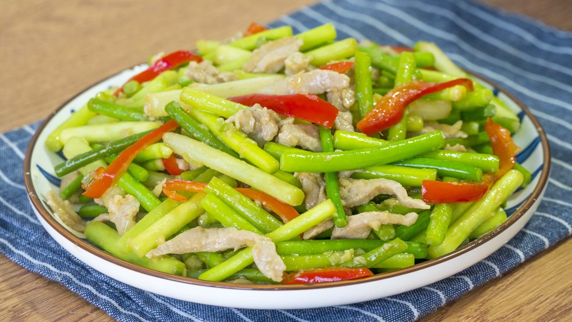 夏天最适合吃的8道开胃小炒菜，几分钟做一道，又快又好吃，绝了