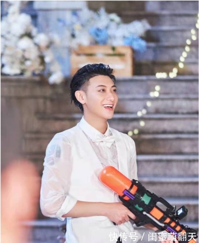 偶像|黄子韬:喜欢我的人都在做更伟大的事,这才是偶像的意义