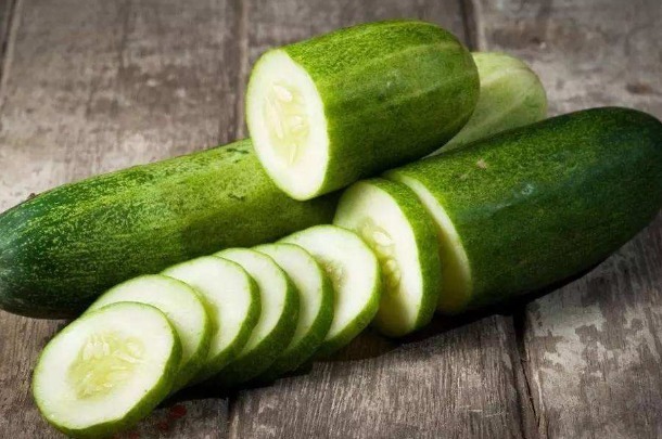 一根黄瓜,一家四口全住院,吃黄瓜必须避开的4个禁忌,要牢记