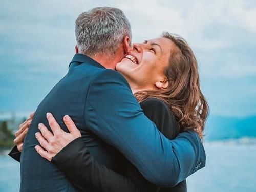 宝妈|“新型啃老”正在来袭,比“旧型啃老”更可恨老人反夸子女孝顺