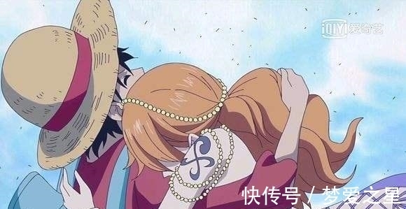罗宾|海贼王：女帝白星同款“宠溺”，罗宾也不差，可路飞只对她“好”