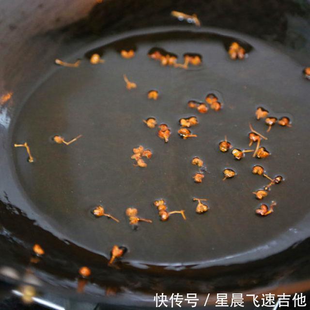 毛豆|香辣毛豆米炒小鱼干,看起来好开胃的样子