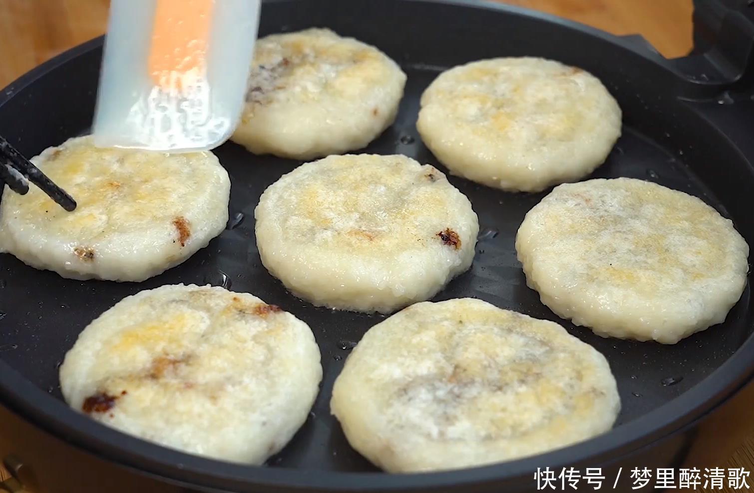 我家|我家糯米就爱这样吃,一蒸一烙,香甜软糯,全家人都爱吃,超简单
