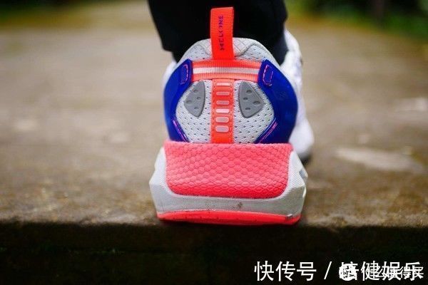 跑鞋 始于颜值,忠于品质:穿安德玛CLONE跑步七次后的心得