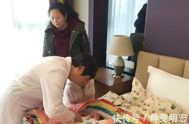 新生儿|新生儿跟父母睡还是单独睡?看完各自的优缺点,再做决定吧