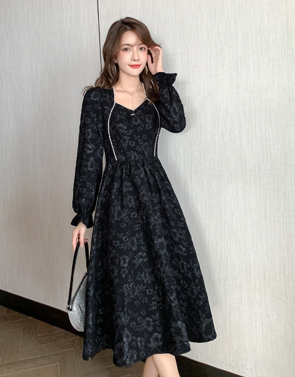 连衣裙 复古款连衣裙一眼惊艳的华丽轻奢, 更重要的是上身不显浮夸