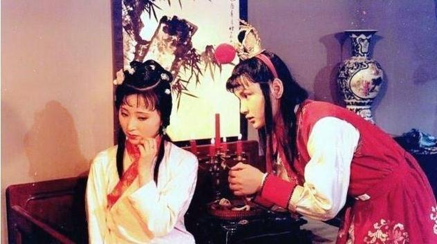 晴雯#《芙蓉女儿诔》一字一泪,写出陷害黛玉的元凶,宝玉为此大病一场