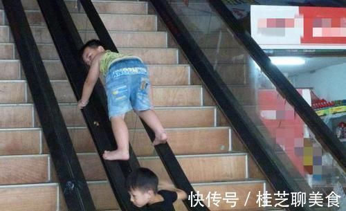 手办|“破塑料值几个钱?”孙子弄坏亲戚一柜手办,看到账单后奶奶懵了