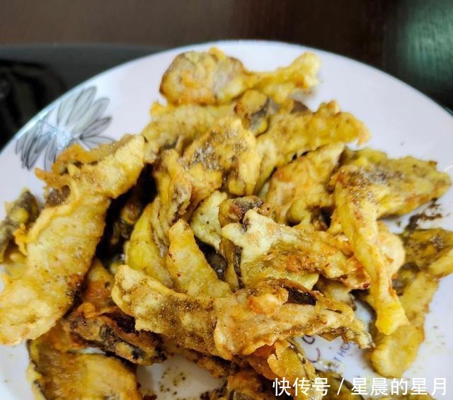 不是厨房达人，一样制作出外焦里嫩的椒盐平菇！