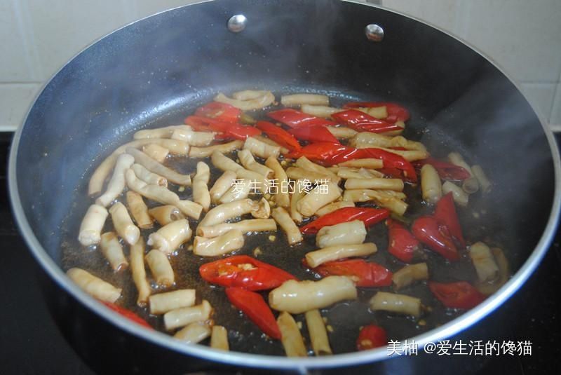  大拇指|冷天别忘了吃它，香辣下饭，真够味，炒一盘上桌，吃过都竖大拇指