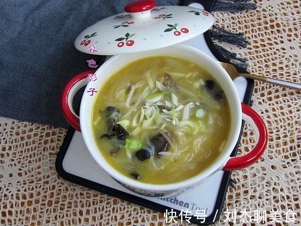 润肺化痰|秋天到了，人人吃得起的“小人参”上市了，润肺化痰，甘甜补水