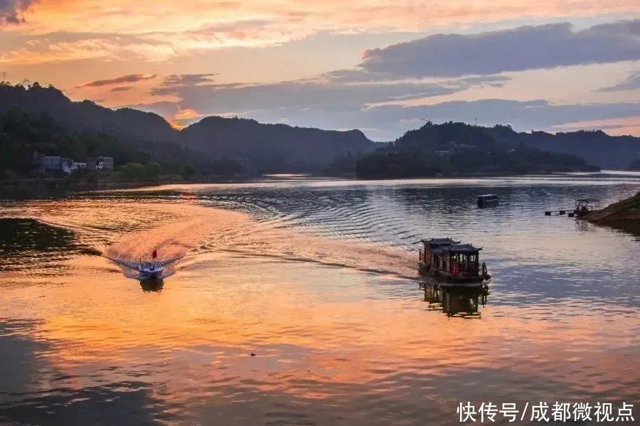 在初夏的风里，与醉美玉湖温柔相逢