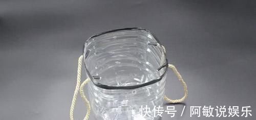 小孔|空油桶上穿2根绳子,真是厉害了,解决了困扰大家的一大难题,实用