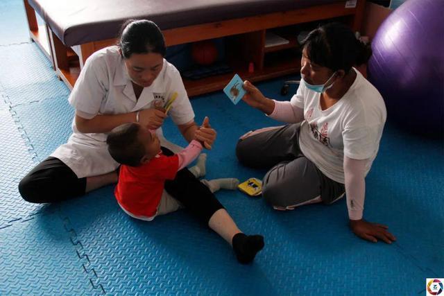 女童|一岁女童高烧不退,妈妈赶紧送医,几经波折后诊断结果让她绝望