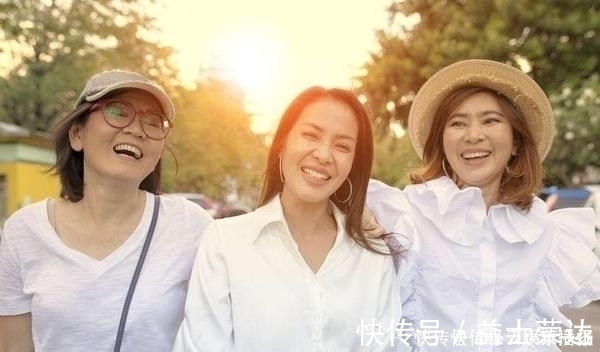 风险|白芍的功效十分强大，提醒：这几类人要注意食用，或有风险