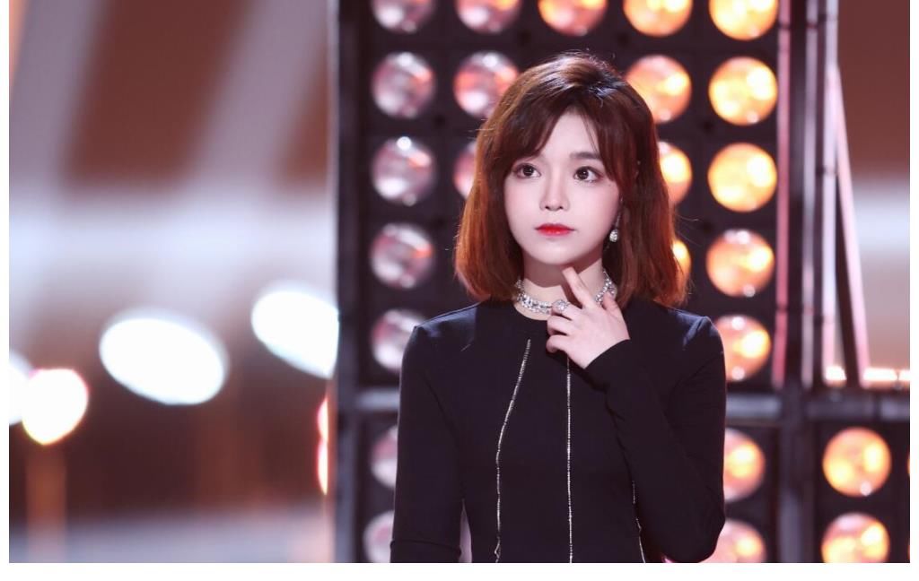 助教|汪峰的問題問出了觀眾的心聲，黃霄雲的“搖頭回應”令人尷尬