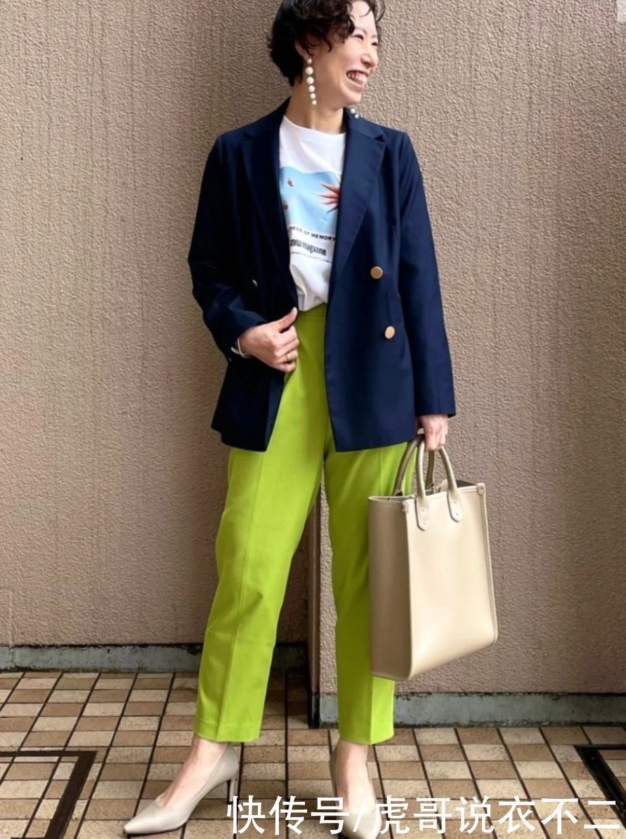 皮衣|“中年矮个女人”穿衣别太随便,学日本素人的搭配,简约又显气质