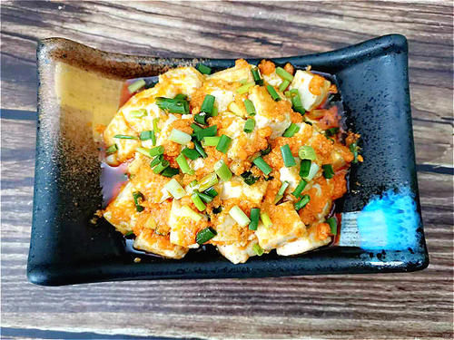 蟹黄豆腐|小雪后，豆腐这样做才解馋！鲜嫩入味又营养，一大盘都不够吃