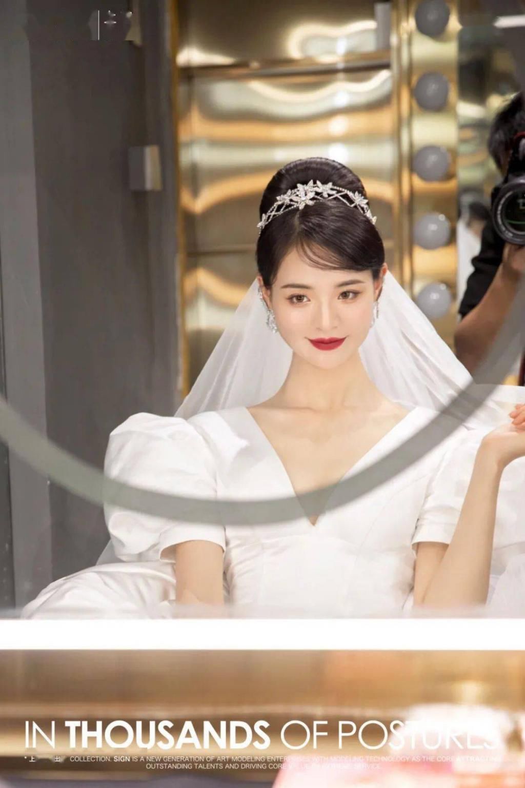 最新简约新娘造型白纱+中式，闪闪的仙女梦~