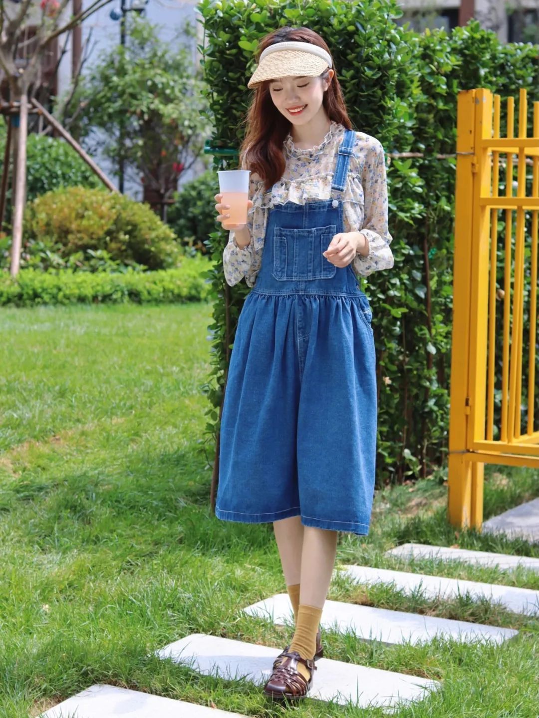 背带裙|你是什么身材就该怎么穿！女生照着这样穿，显瘦又好看