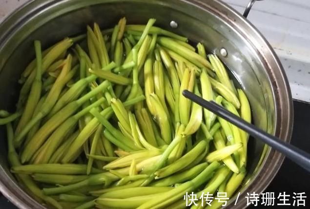 茼蒿|失眠最怕不是茼蒿，而是它，简单一拌，安神助眠，一觉睡醒到天亮