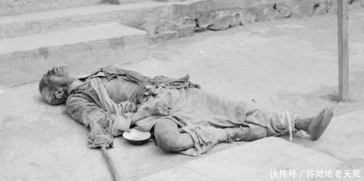 报答|少年朱元璋无力埋葬家人,邻居赠给他坟地,后来得到怎样的报答