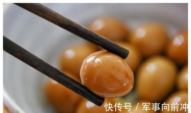 聪明的妈妈|冬天,聪明的妈妈用它给孩子当早餐,每天吃几个,营养解馋补身体