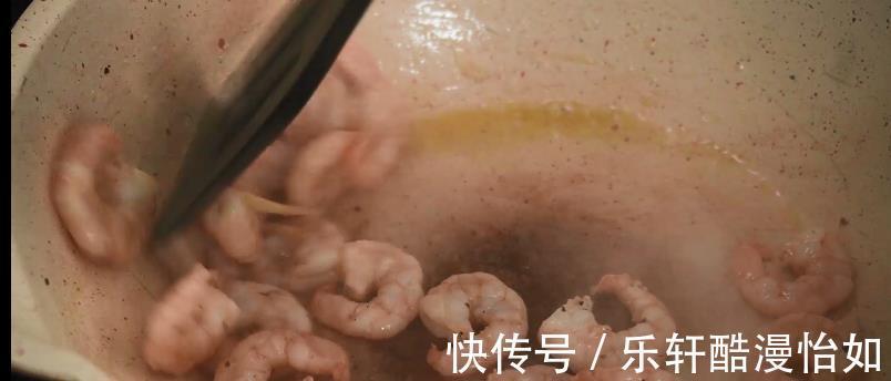虾仁|滑蛋虾仁这样做,虾仁软嫩没腥味,大人小孩都爱吃。