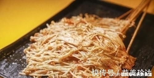 与异性吃烧烤,千万别点这4道菜,吃着是很香,但却很尴尬